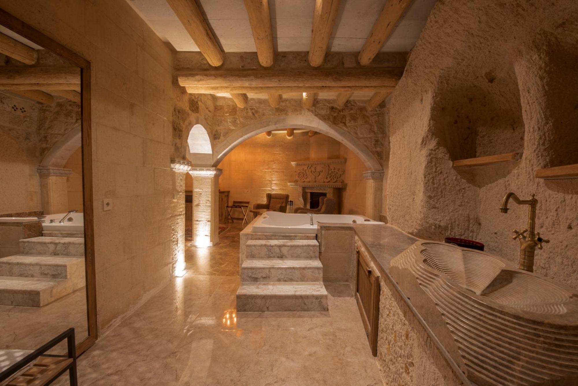 Harem Suites Cappadocia Uçhisar Eksteriør billede